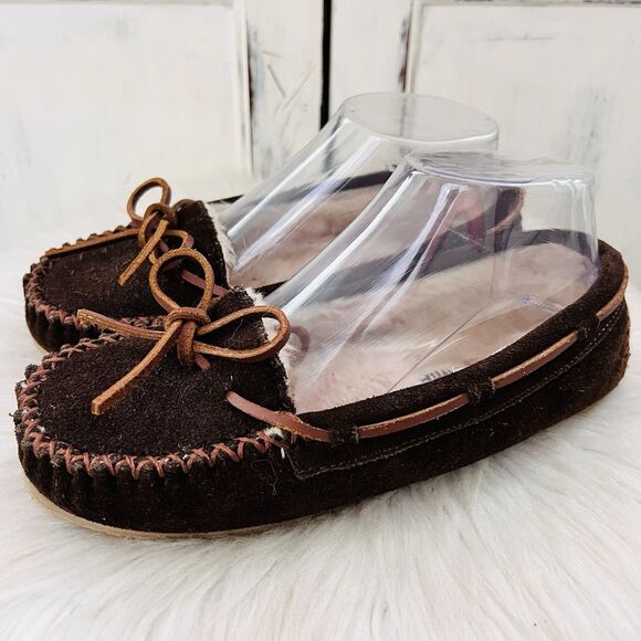 Minnetonka Cally Dark Brown Leather Faux Fur Lined Moccasins - Womens Size 6 - Picture 1 of 9